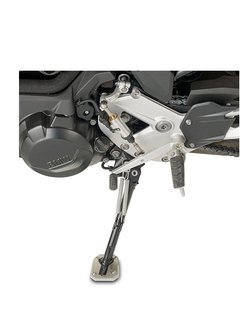 Specific Givi support to widen the surface support area of the original side stand for BMW F 900 R / XR (20-)
