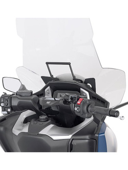Fairing upper bracket Givi to be mounted behind the windshield to GPS-Smartphone holder for Honda Forza 750 (21-)