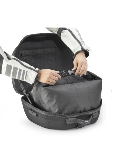 Kufer centralny GIVI WL901B Weightless Monokey czarny [pojemność: 34l]